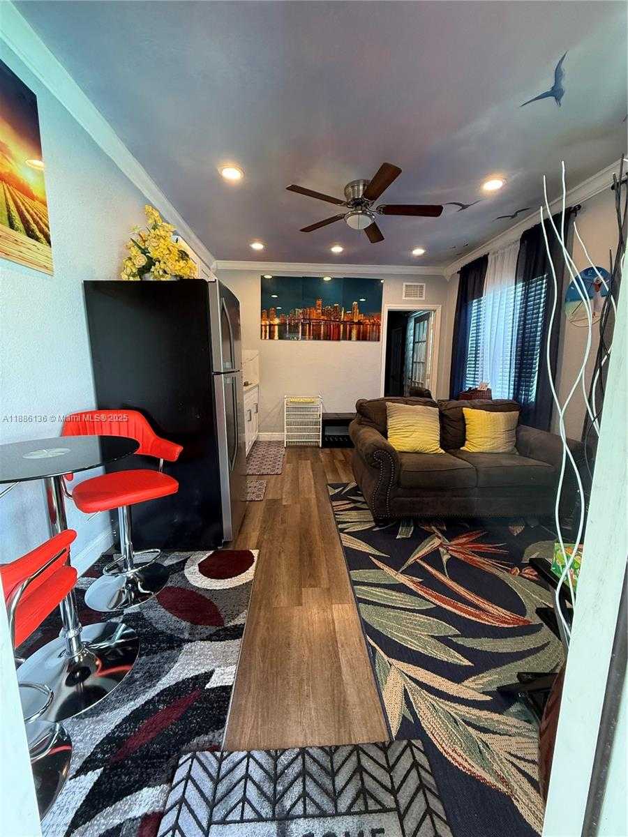 Small Image of Lauderdale Lakes Number 16