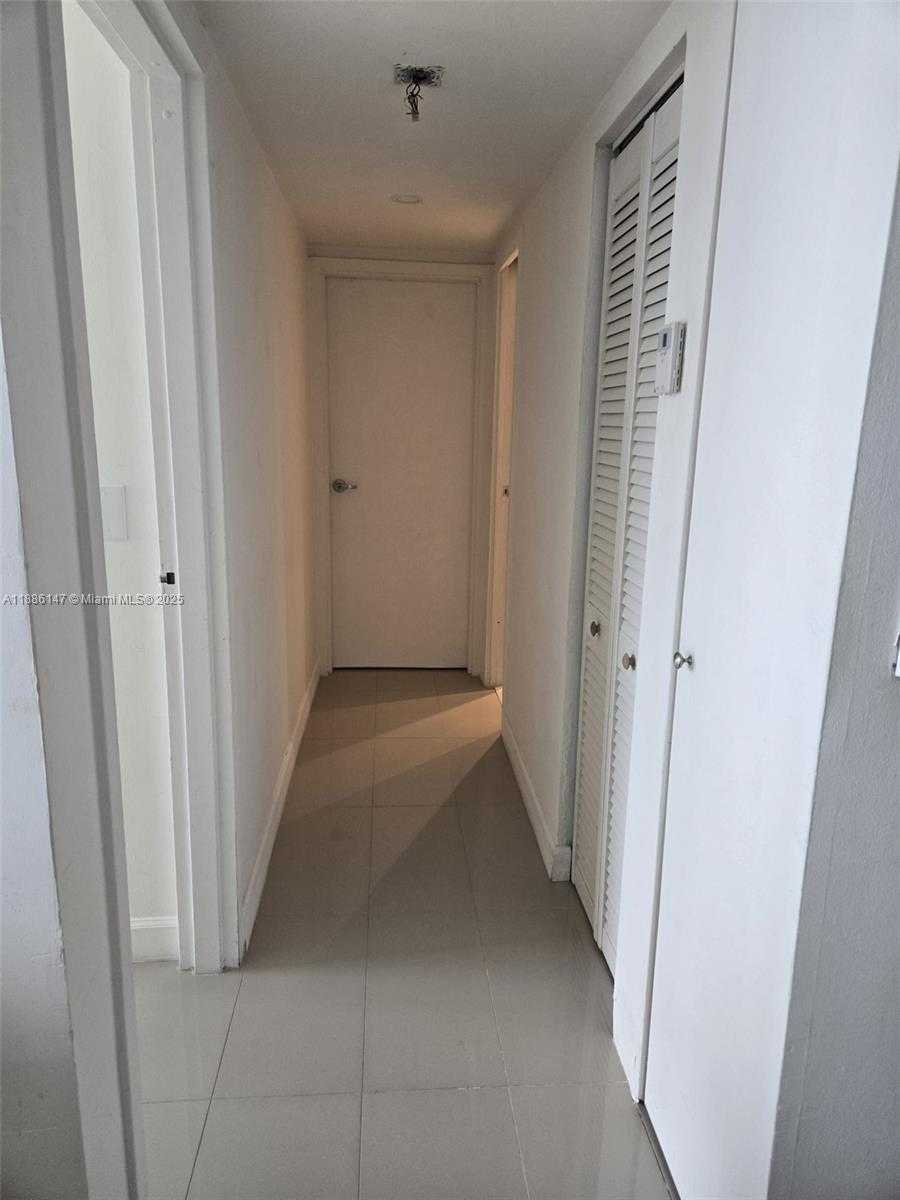 Small Image of 200 SOUTH EAST 15TH RD #8J, Miami Number 20