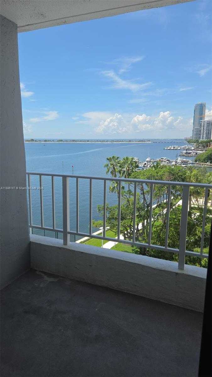 Small Image of 200 SOUTH EAST 15TH RD #8J, Miami Number 3