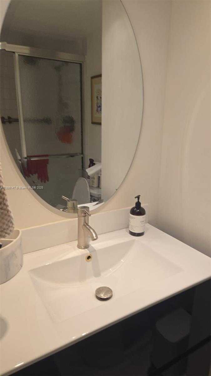 Small Image of 200 SOUTH EAST 15TH RD #8J, Miami Number 8