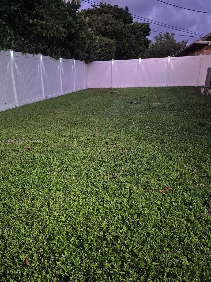 Small Image of 2317 LIBERTY ST #2, Hollywood Number 14