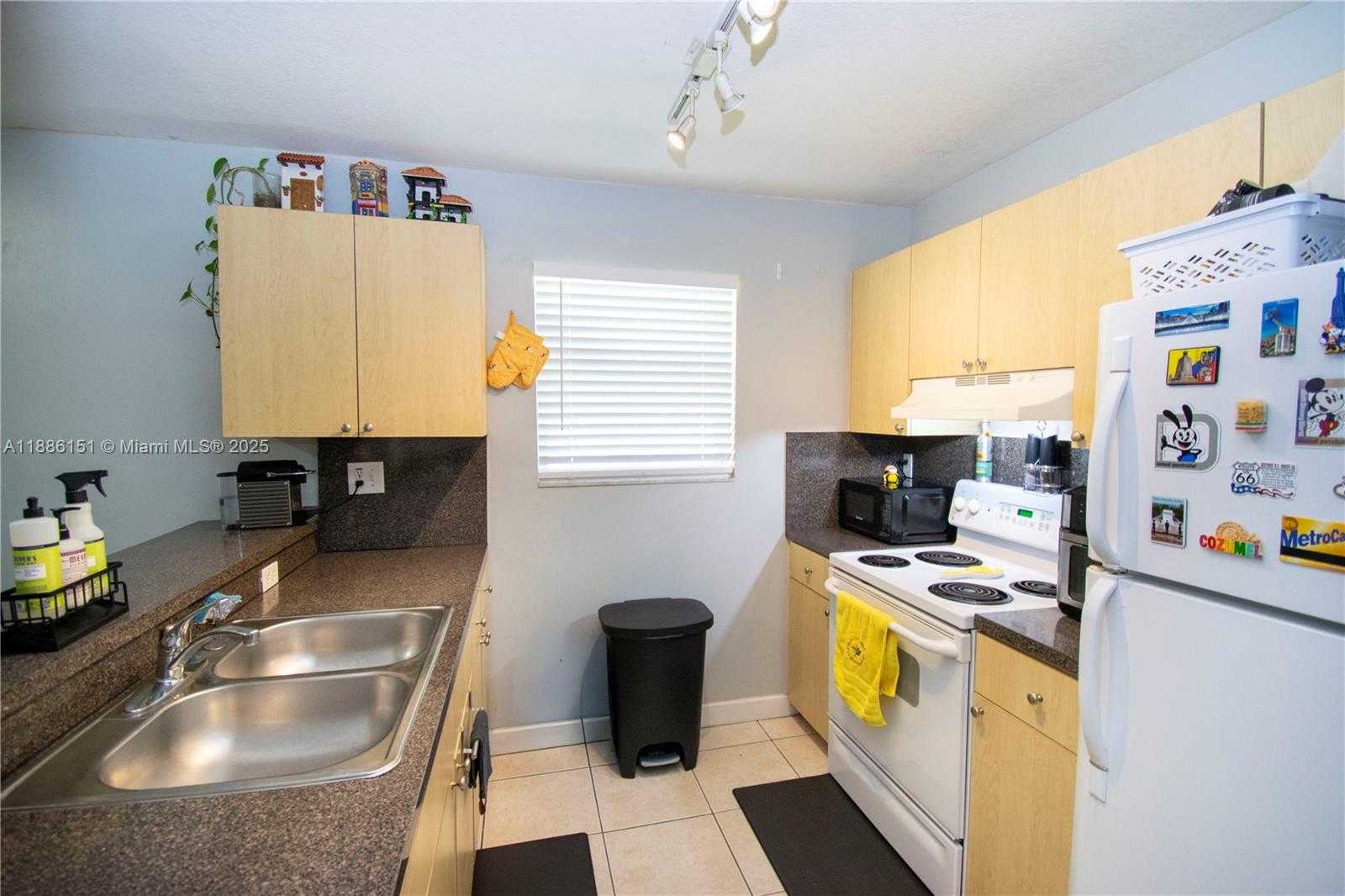 Small Image of 2317 LIBERTY ST #2, Hollywood Number 7