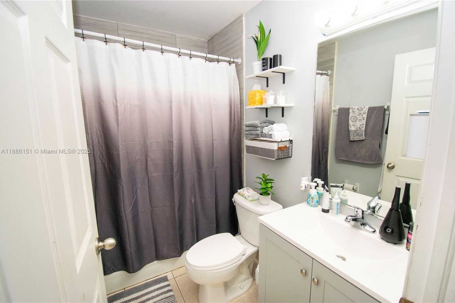 Small Image of 2317 LIBERTY ST #2, Hollywood Number 8