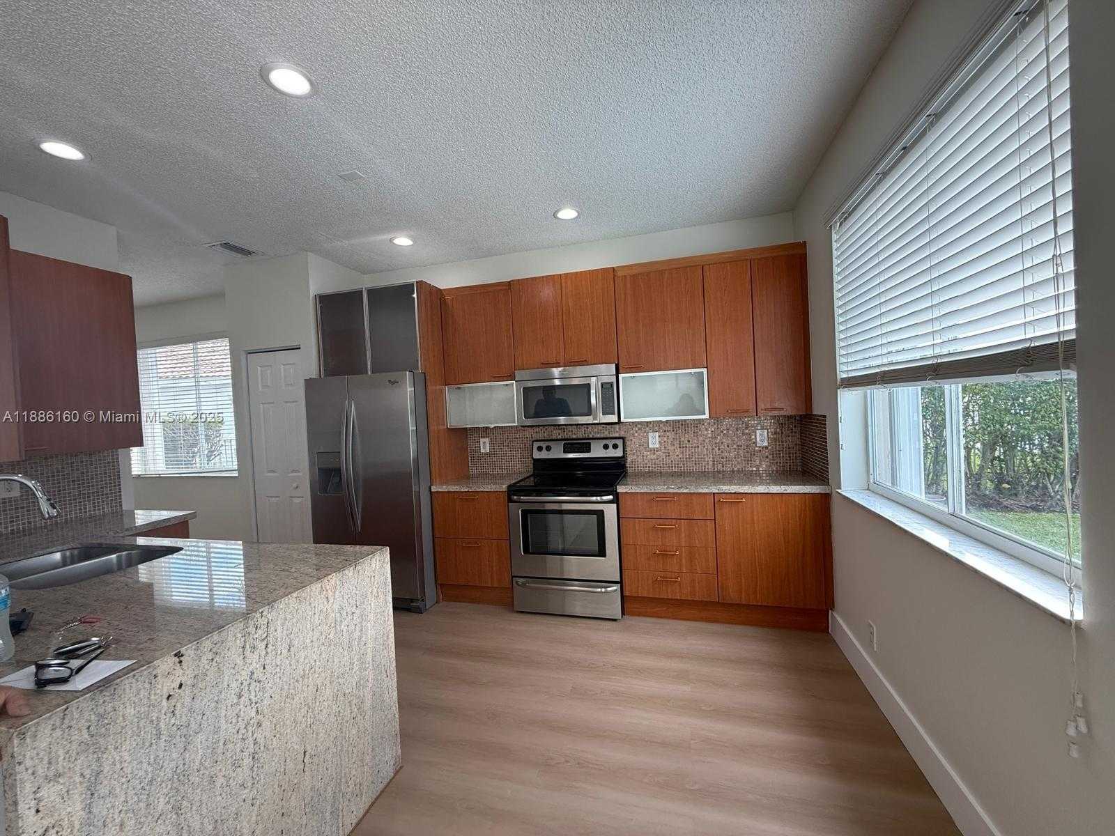 Small Image of 4249 MAGNOLIA RIDGE DR, Weston Number 11
