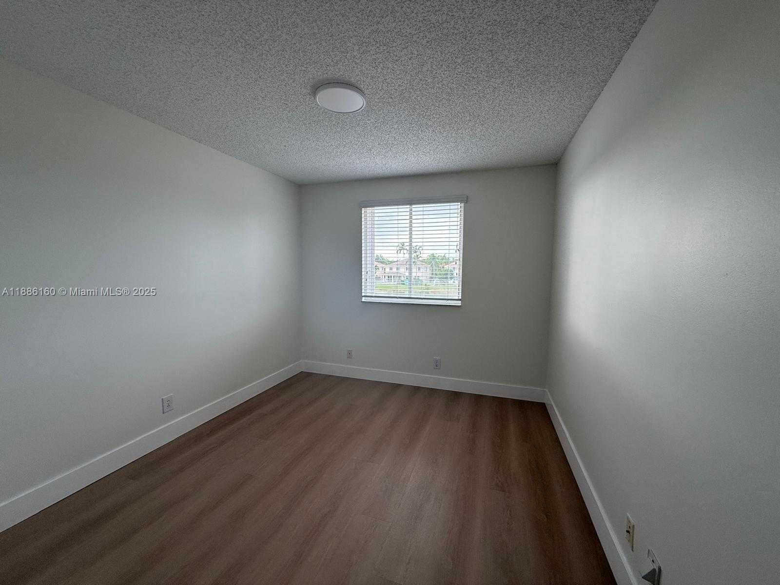 Small Image of 4249 MAGNOLIA RIDGE DR, Weston Number 16