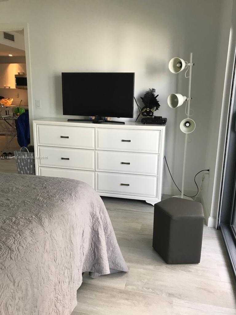 Small Image of 55 SOUTH WEST 9TH ST #2107, Miami Number 7