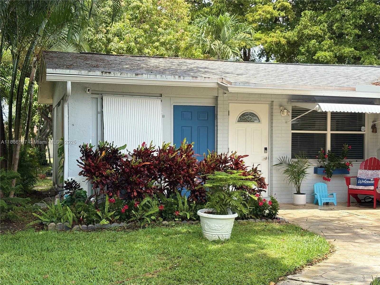 Small Image of 3123 SOUTH WEST NATURA AVE #3124, Deerfield Beach Number 2