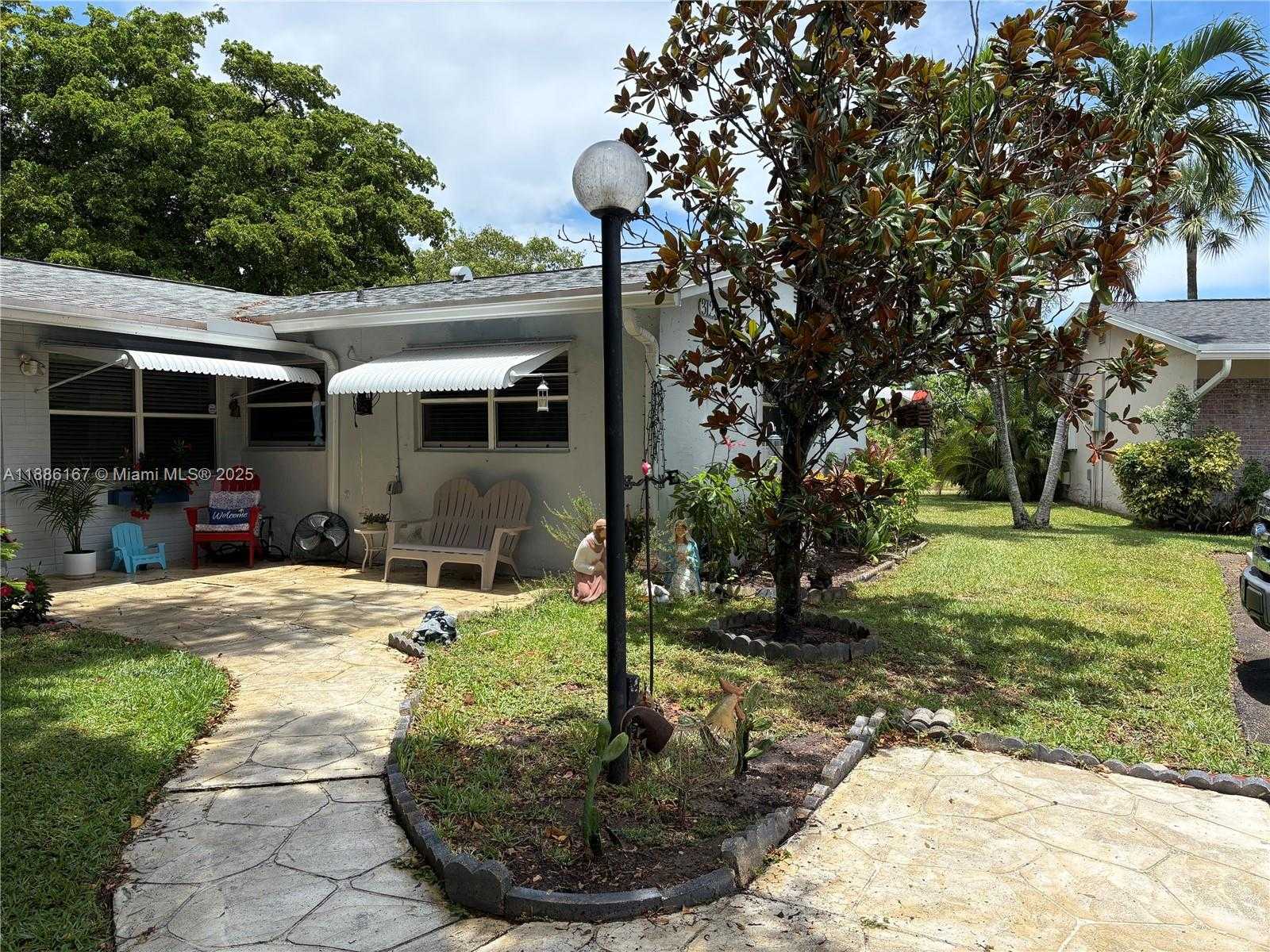 Small Image of 3123 SOUTH WEST NATURA AVE #3124, Deerfield Beach Number 3