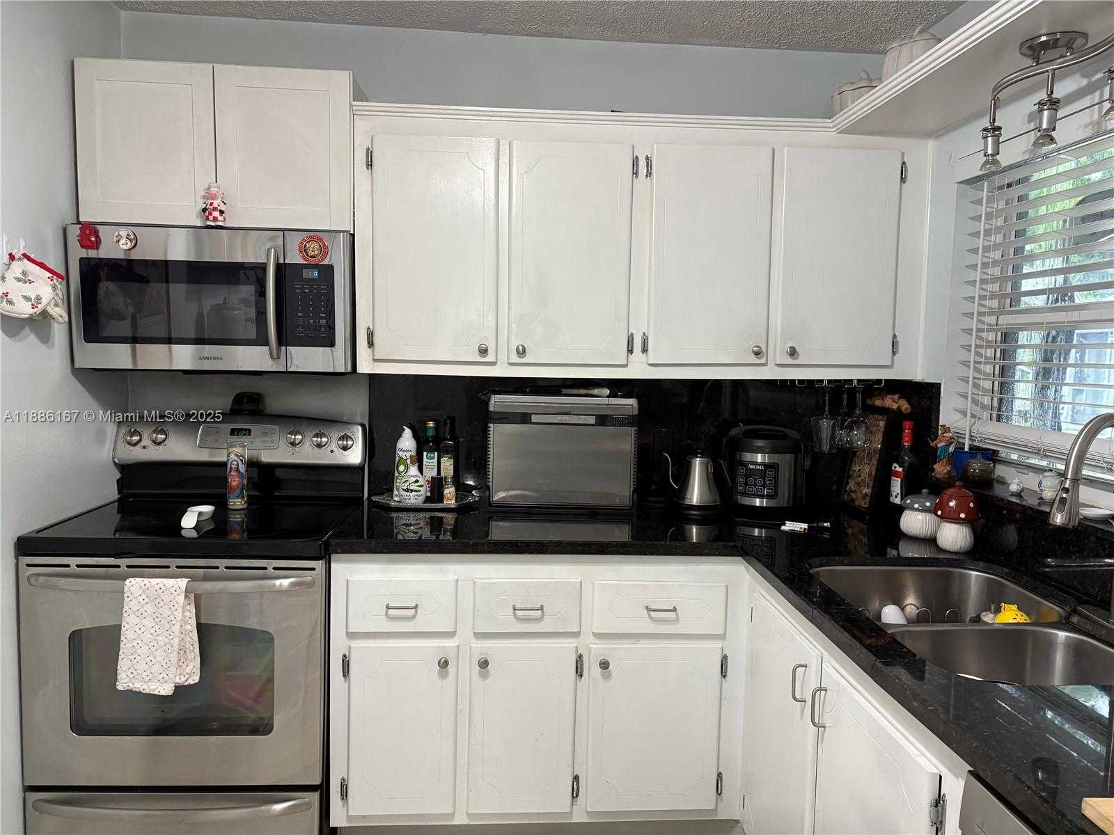 Small Image of 3123 SOUTH WEST NATURA AVE #3124, Deerfield Beach Number 8