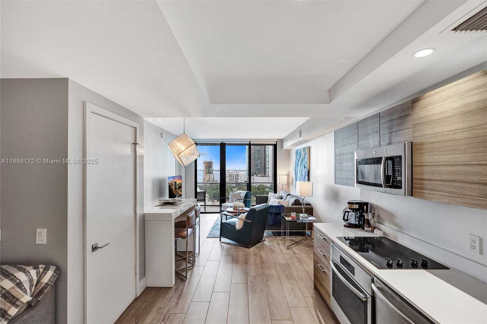 Small Image of 121 NORTH EAST 34TH ST #1406A, Miami Number 22