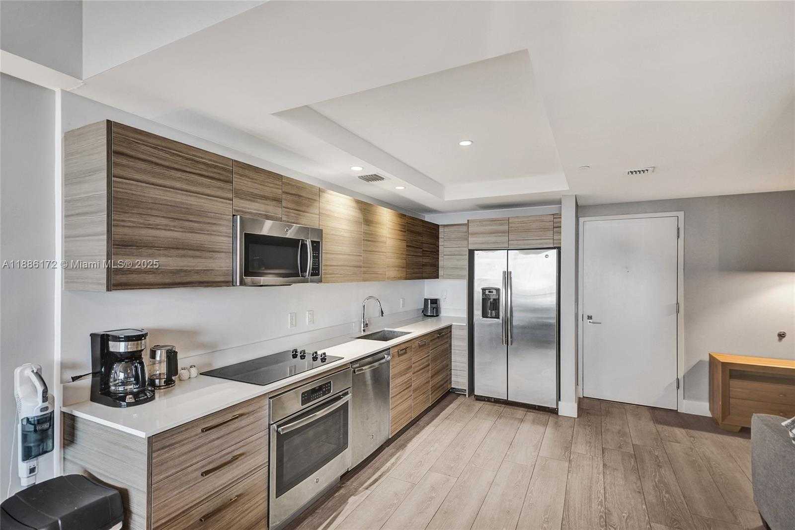 Small Image of 121 NORTH EAST 34TH ST #1406A, Miami Number 27