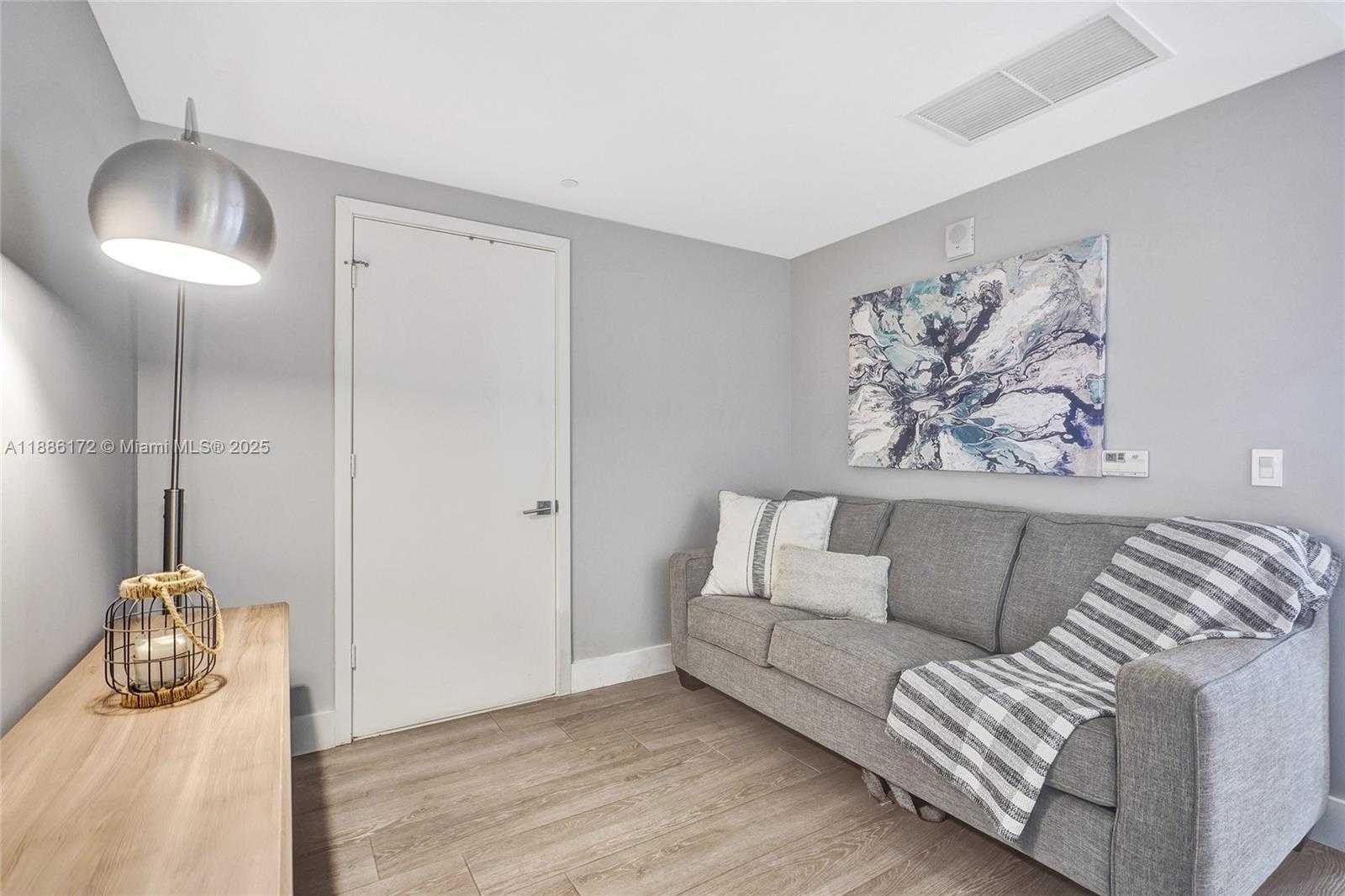 Small Image of 121 NORTH EAST 34TH ST #1406A, Miami Number 33