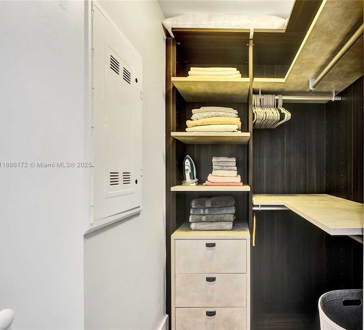 Small Image of 121 NORTH EAST 34TH ST #1406A, Miami Number 43