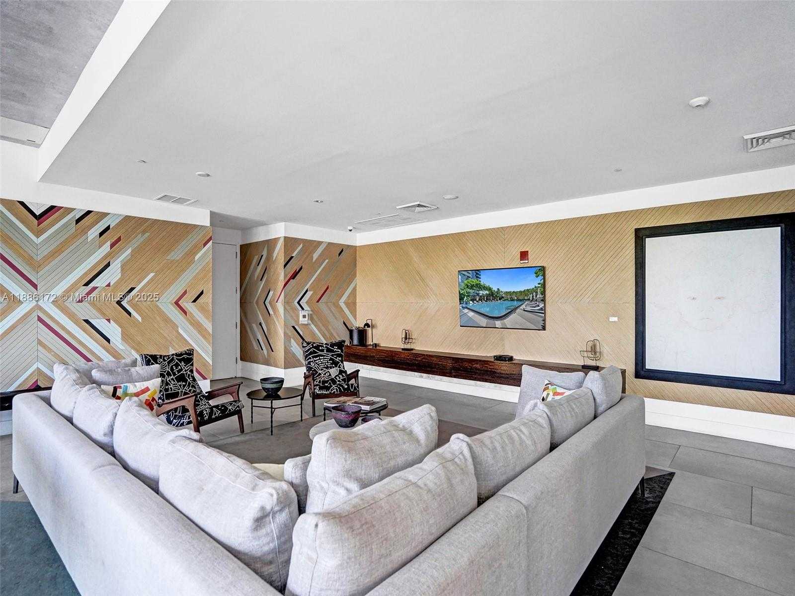 Small Image of 121 NORTH EAST 34TH ST #1406A, Miami Number 50