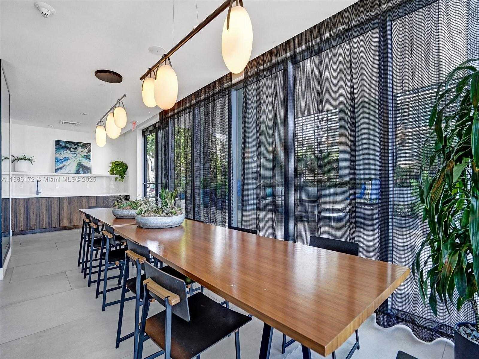 Small Image of 121 NORTH EAST 34TH ST #1406A, Miami Number 66