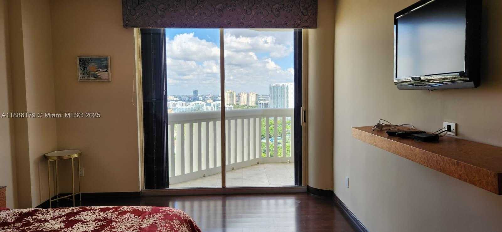 Small Image of 2000 ISLAND BLVD #2605, Aventura Number 9