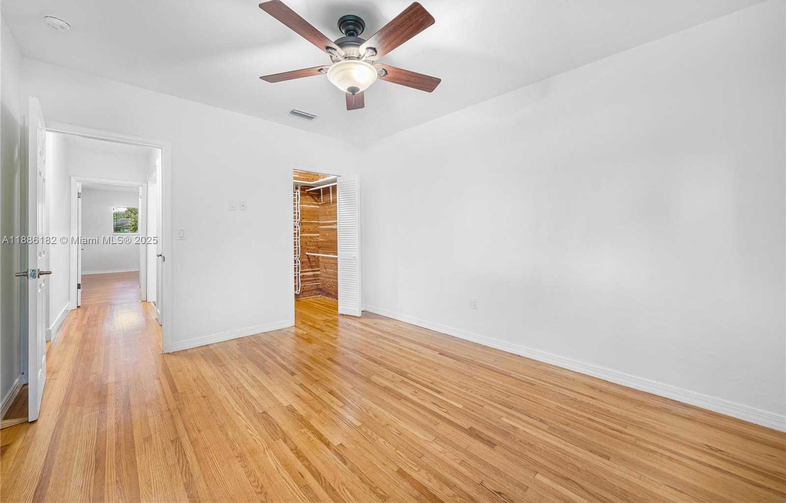 Small Image of 1039 HARDEE RD #1039, Coral Gables Number 32