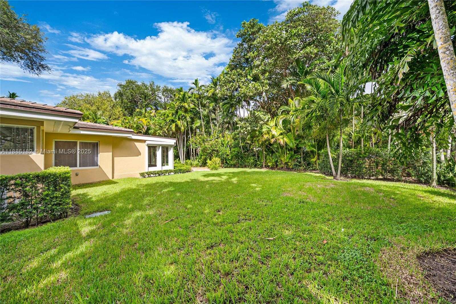 Small Image of 1039 HARDEE RD #1039, Coral Gables Number 41