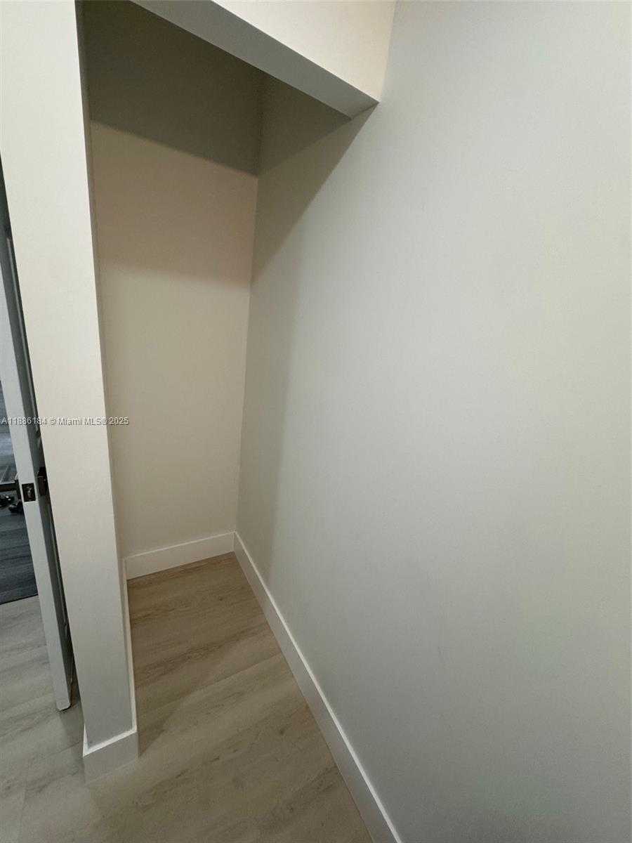 Small Image of 6566 2nd Ct, Hialeah, FL 33012, USA Number 12