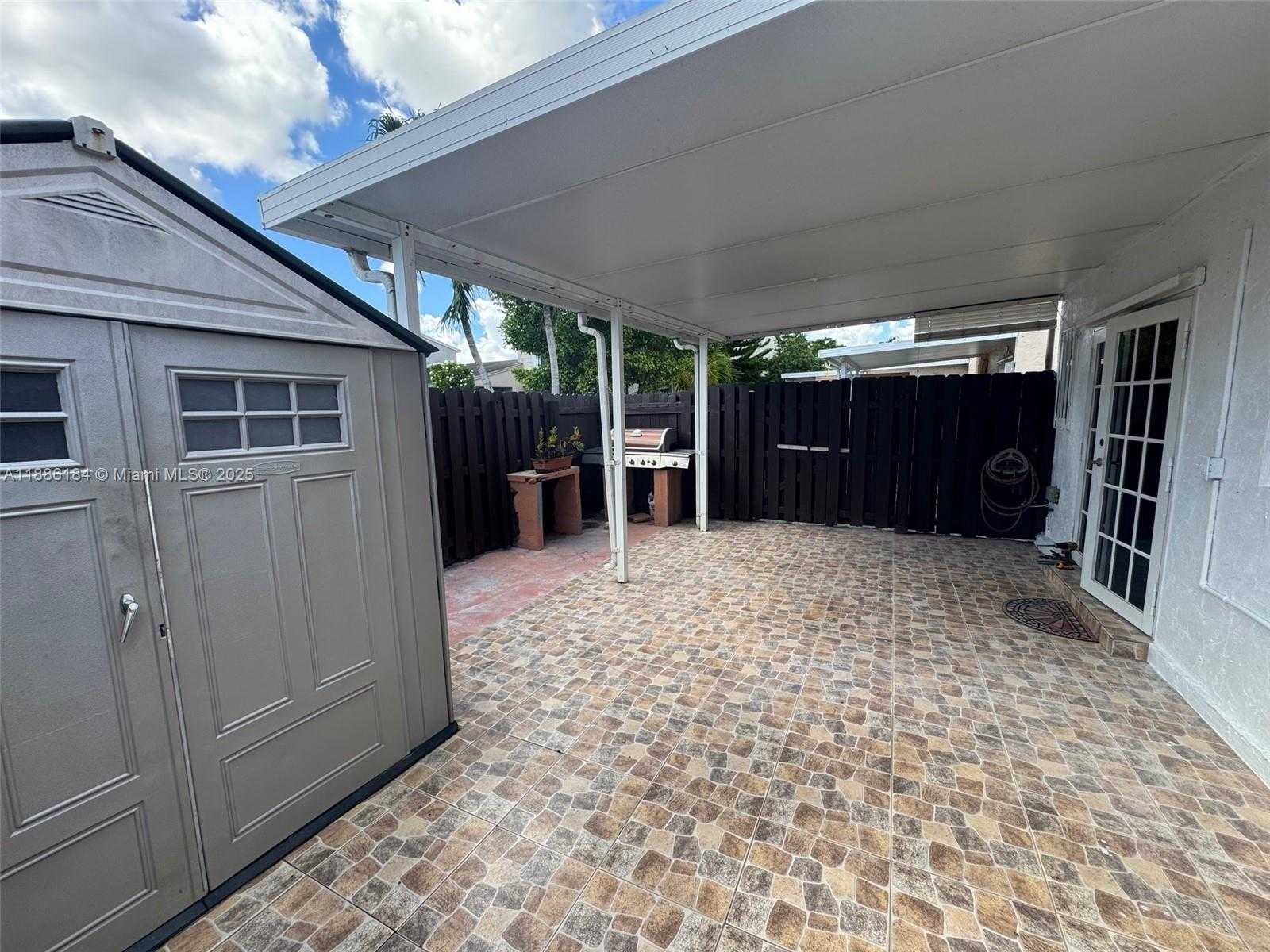 Small Image of 6566 2nd Ct, Hialeah, FL 33012, USA Number 20
