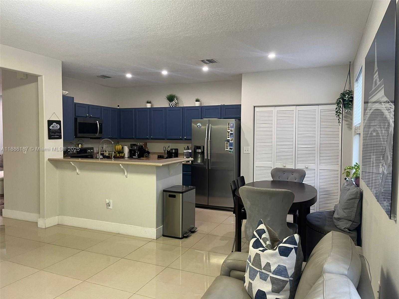 Small Image of 10866 NORTH WEST 51ST LN #10866, Doral Number 6