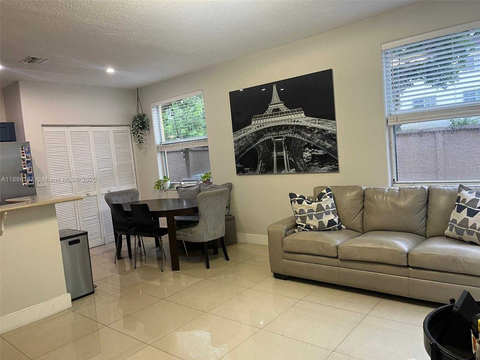 Small Image of 10866 NORTH WEST 51ST LN #10866, Doral Number 7