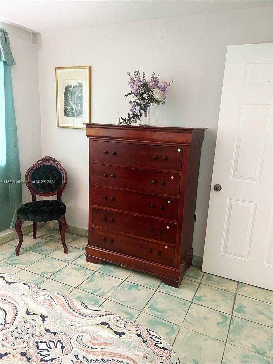 Small Image of 657 82ND ST, Miami Beach Number 17