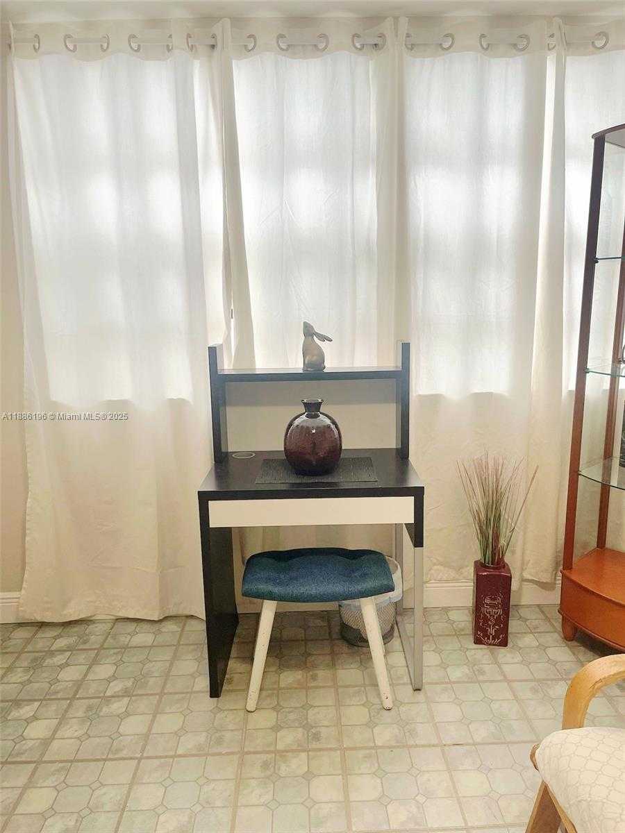 Small Image of 657 82ND ST, Miami Beach Number 7