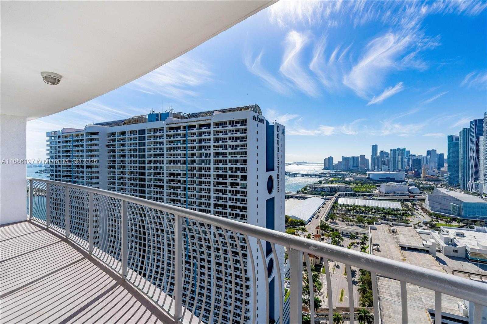 Small Image of 1750 NORTH BAYSHORE DR #3410, Miami Number 30
