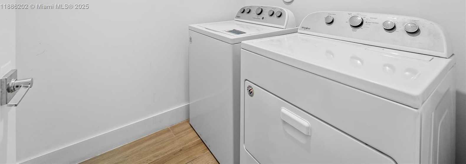 Small Image of 4420 NORTH WEST 81ST AVE, Doral Number 16
