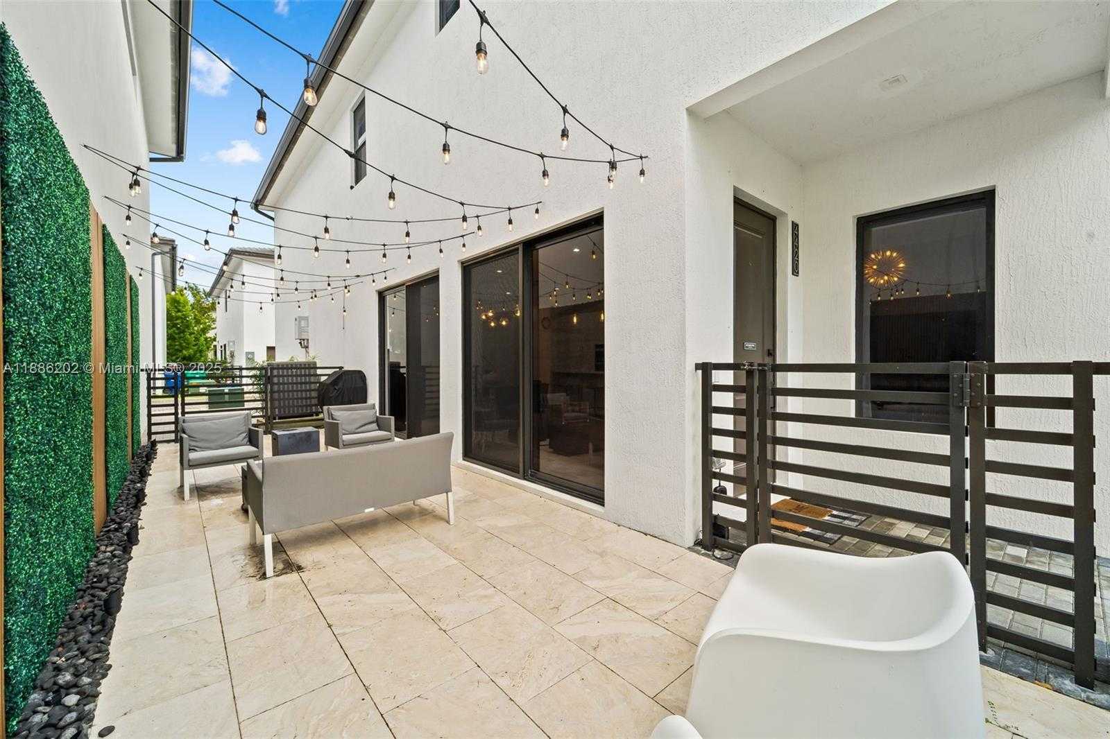 Small Image of 4420 NORTH WEST 81ST AVE, Doral Number 21
