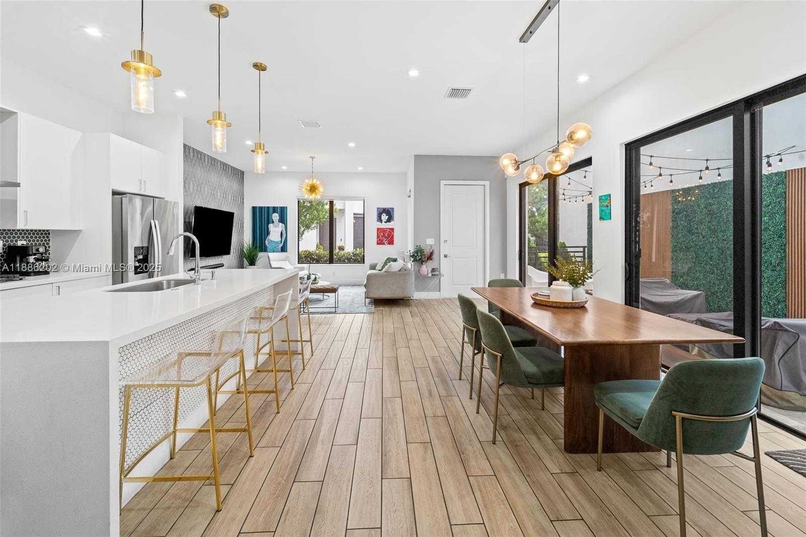 Small Image of 4420 NORTH WEST 81ST AVE, Doral Number 3