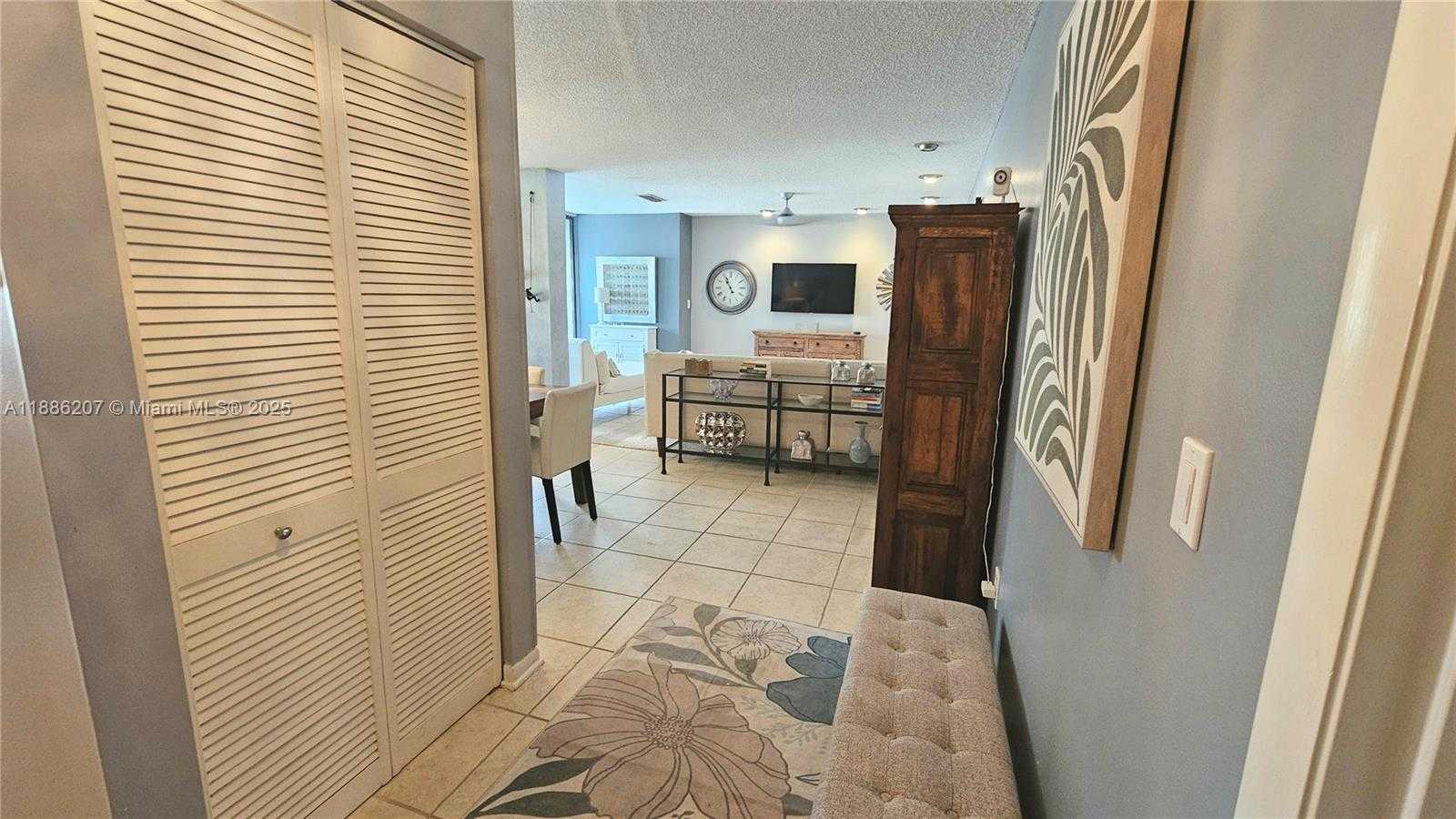 Small Image of 3544 MAGELLAN CIR #117, Aventura Number 4