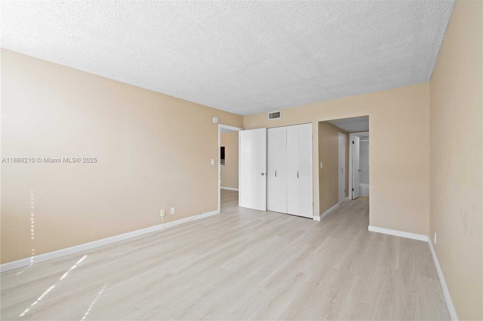 Small Image of 16740 NORTH EAST 9TH AVE #508, North Miami Beach Number 11