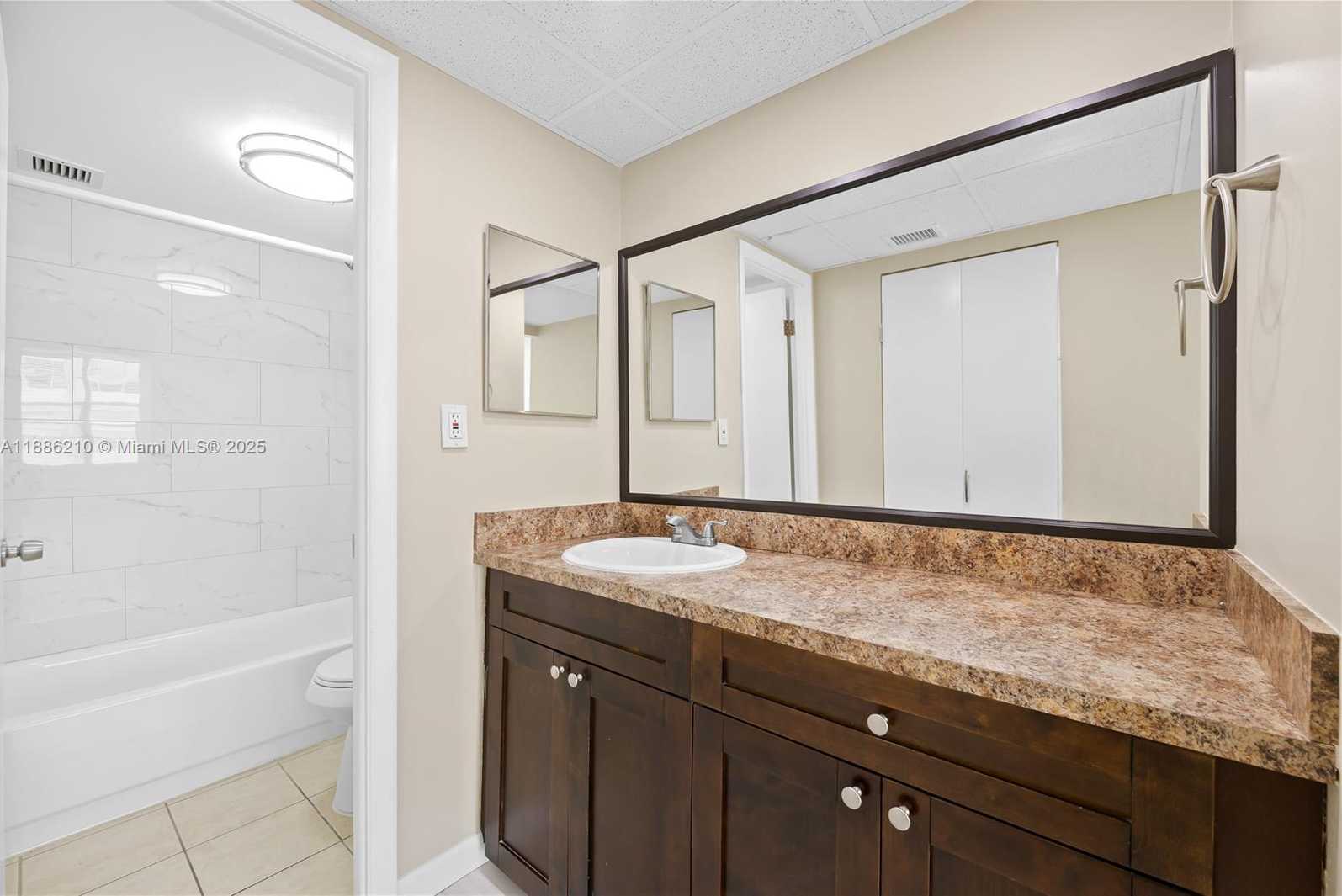 Small Image of 16740 NORTH EAST 9TH AVE #508, North Miami Beach Number 13