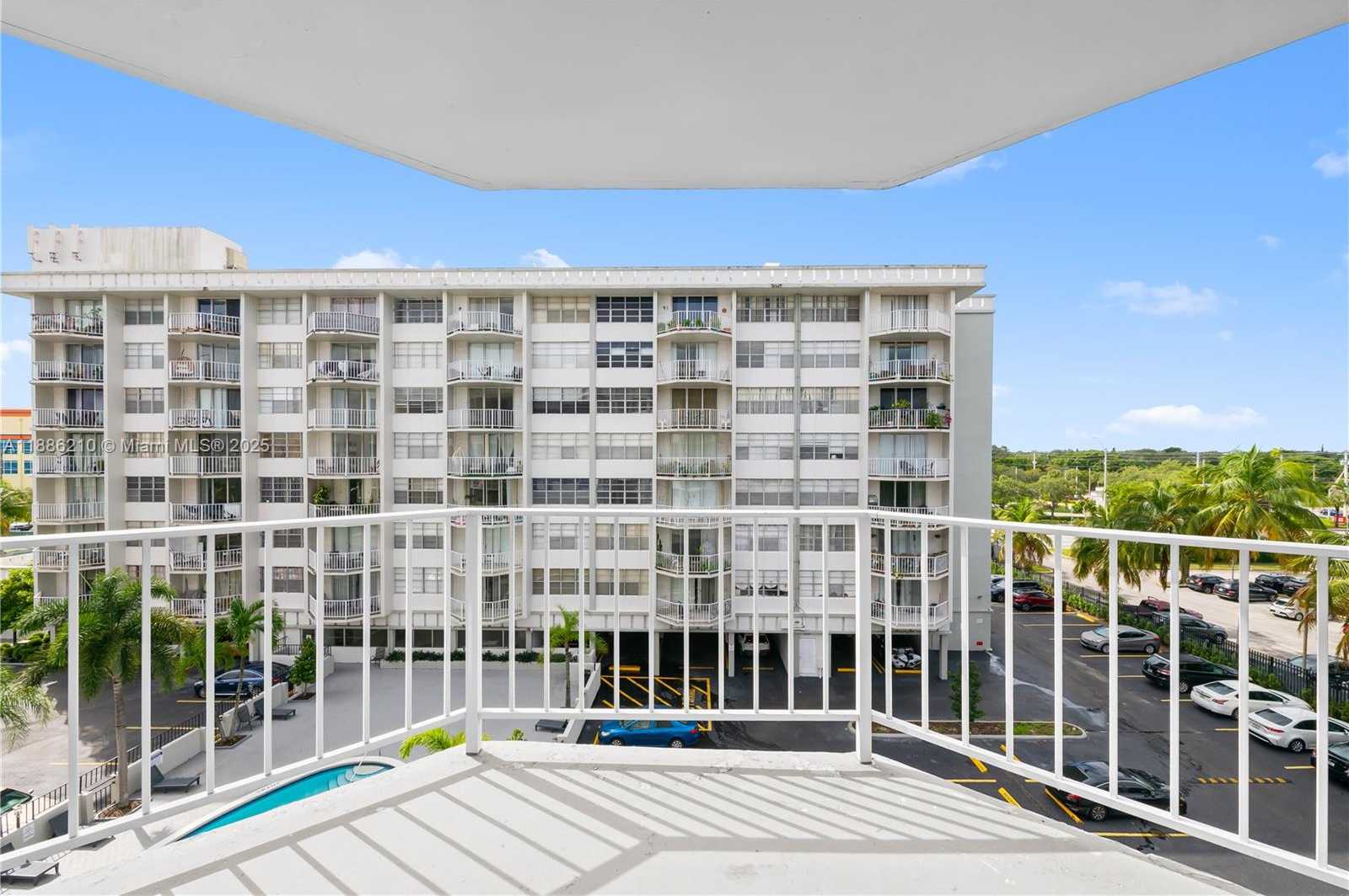 Small Image of 16740 NORTH EAST 9TH AVE #508, North Miami Beach Number 17