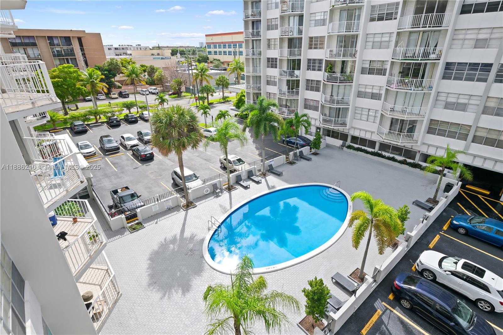 Small Image of 16740 NORTH EAST 9TH AVE #508, North Miami Beach Number 18