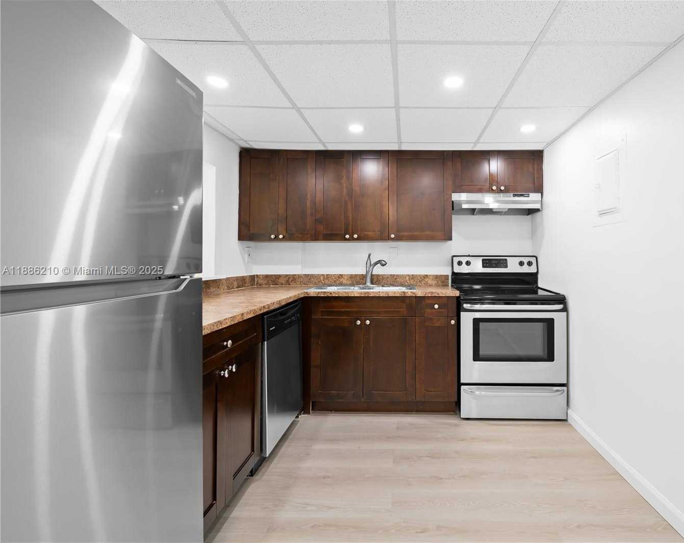 Small Image of 16740 NORTH EAST 9TH AVE #508, North Miami Beach Number 2