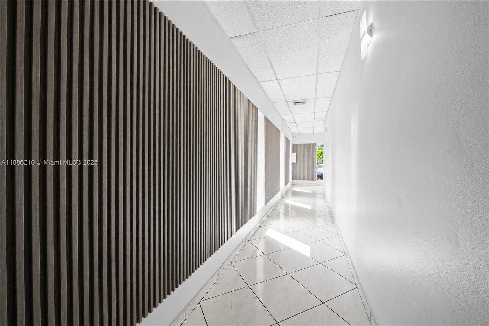 Small Image of 16740 NORTH EAST 9TH AVE #508, North Miami Beach Number 21
