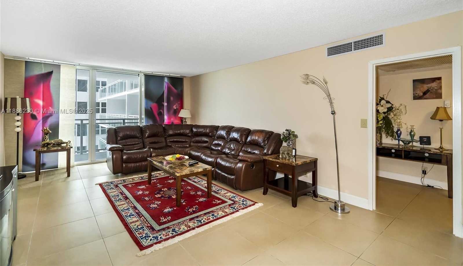 Small Image of 2030 SOUTH OCEAN DR #1118, Hallandale Beach Number 10