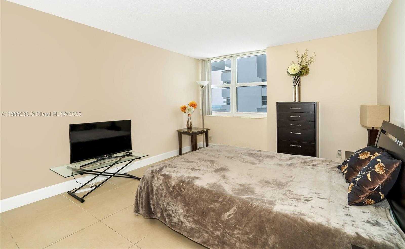 Small Image of 2030 SOUTH OCEAN DR #1118, Hallandale Beach Number 20