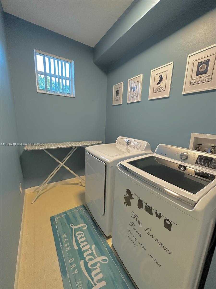 Small Image of 3155 NORTH EAST 184TH ST #8201, Aventura Number 12