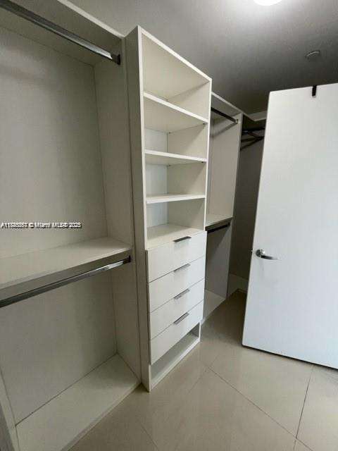 Small Image of 16385 BISCAYNE BLVD #904, North Miami Beach Number 19