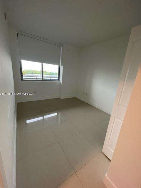 Small Image of 16385 BISCAYNE BLVD #904, North Miami Beach Number 20