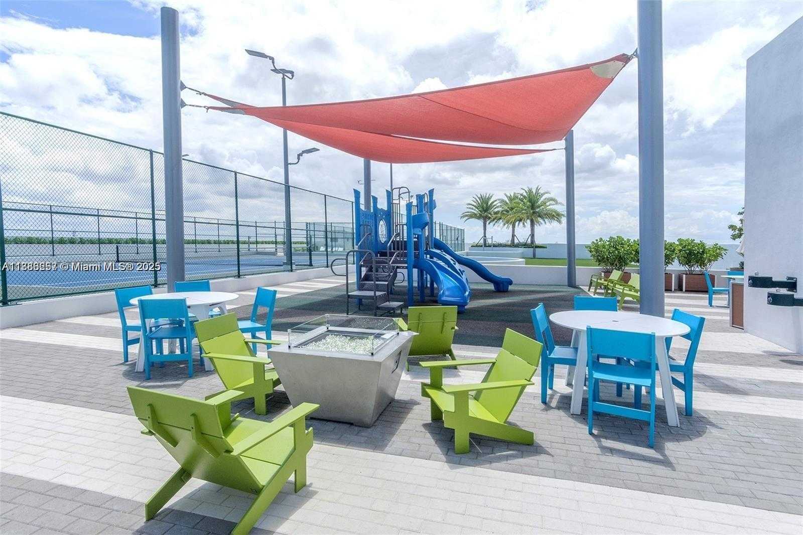 Small Image of 16385 BISCAYNE BLVD #904, North Miami Beach Number 41