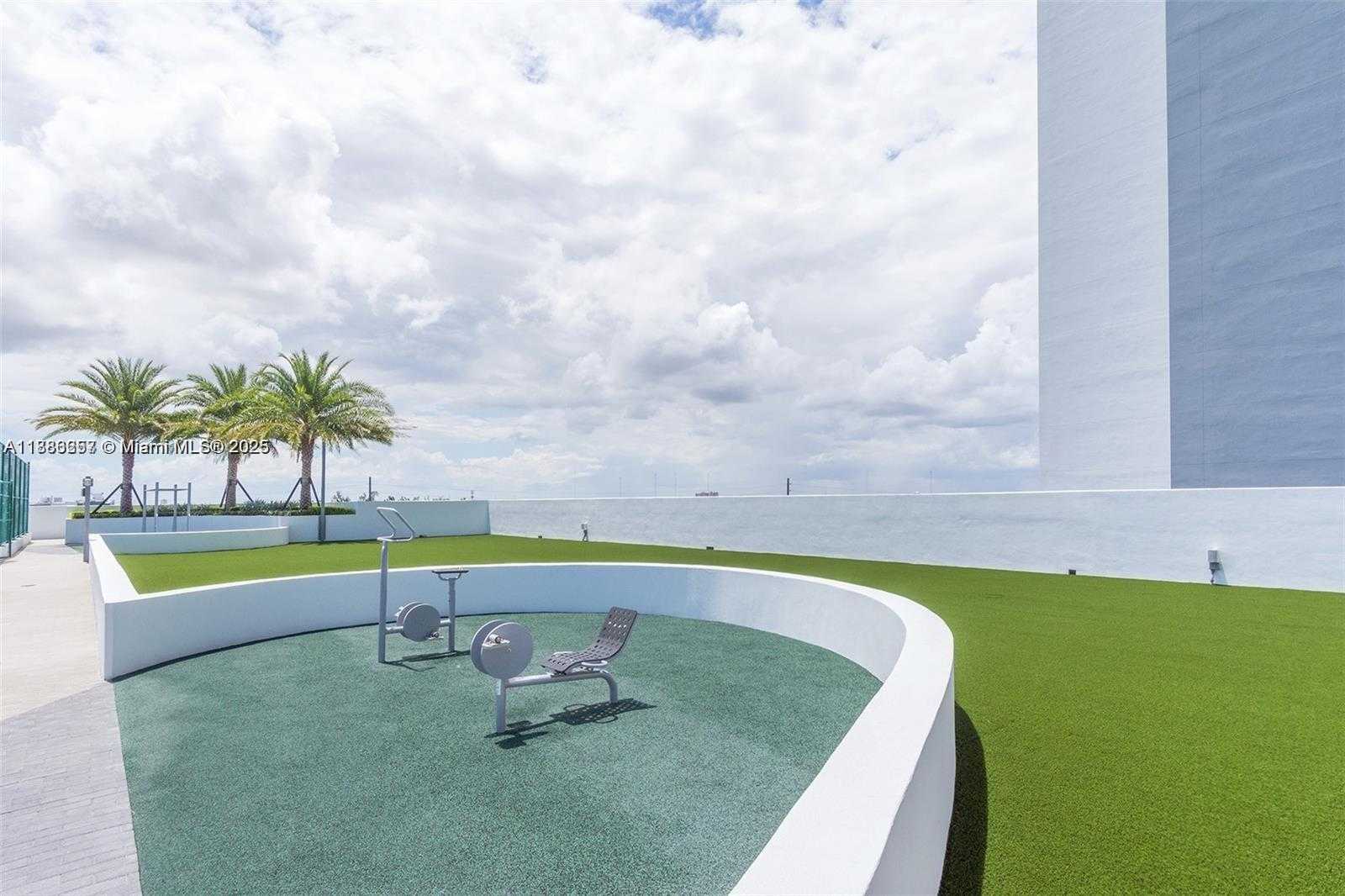 Small Image of 16385 BISCAYNE BLVD #904, North Miami Beach Number 42