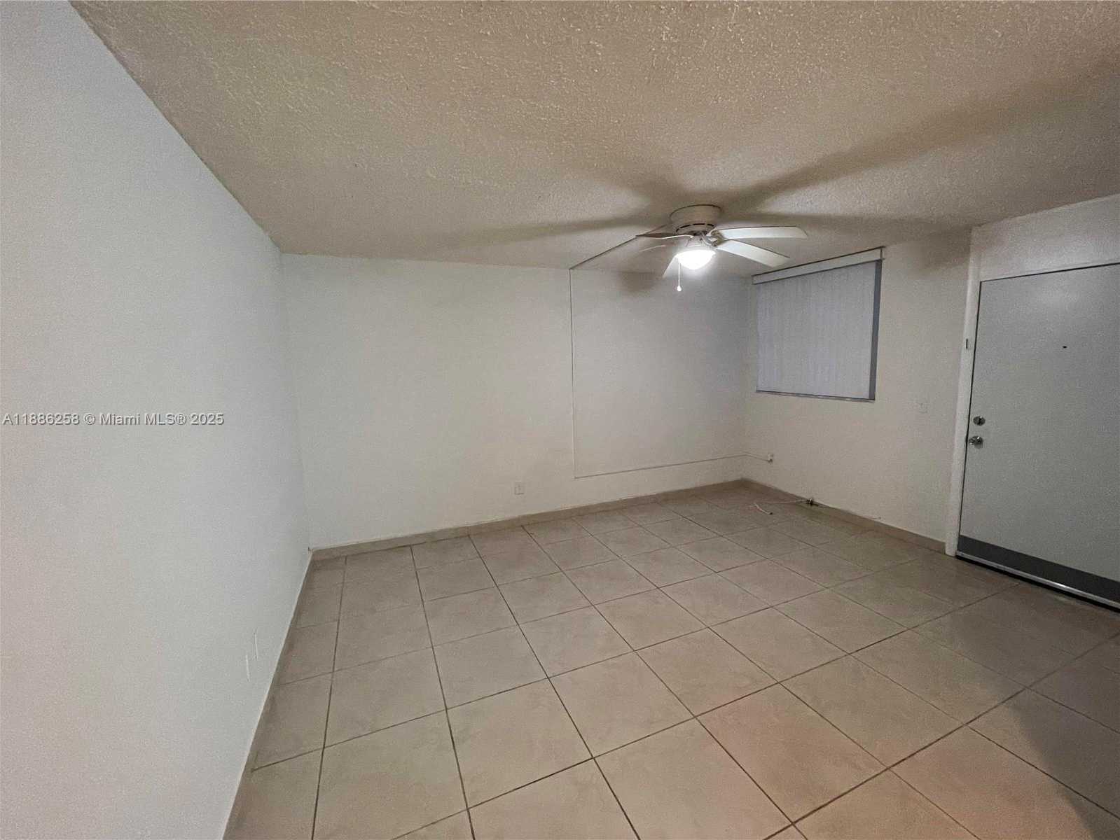 Small Image of 1801 SOUTH TREASURE DR #525, North Bay Village Number 12