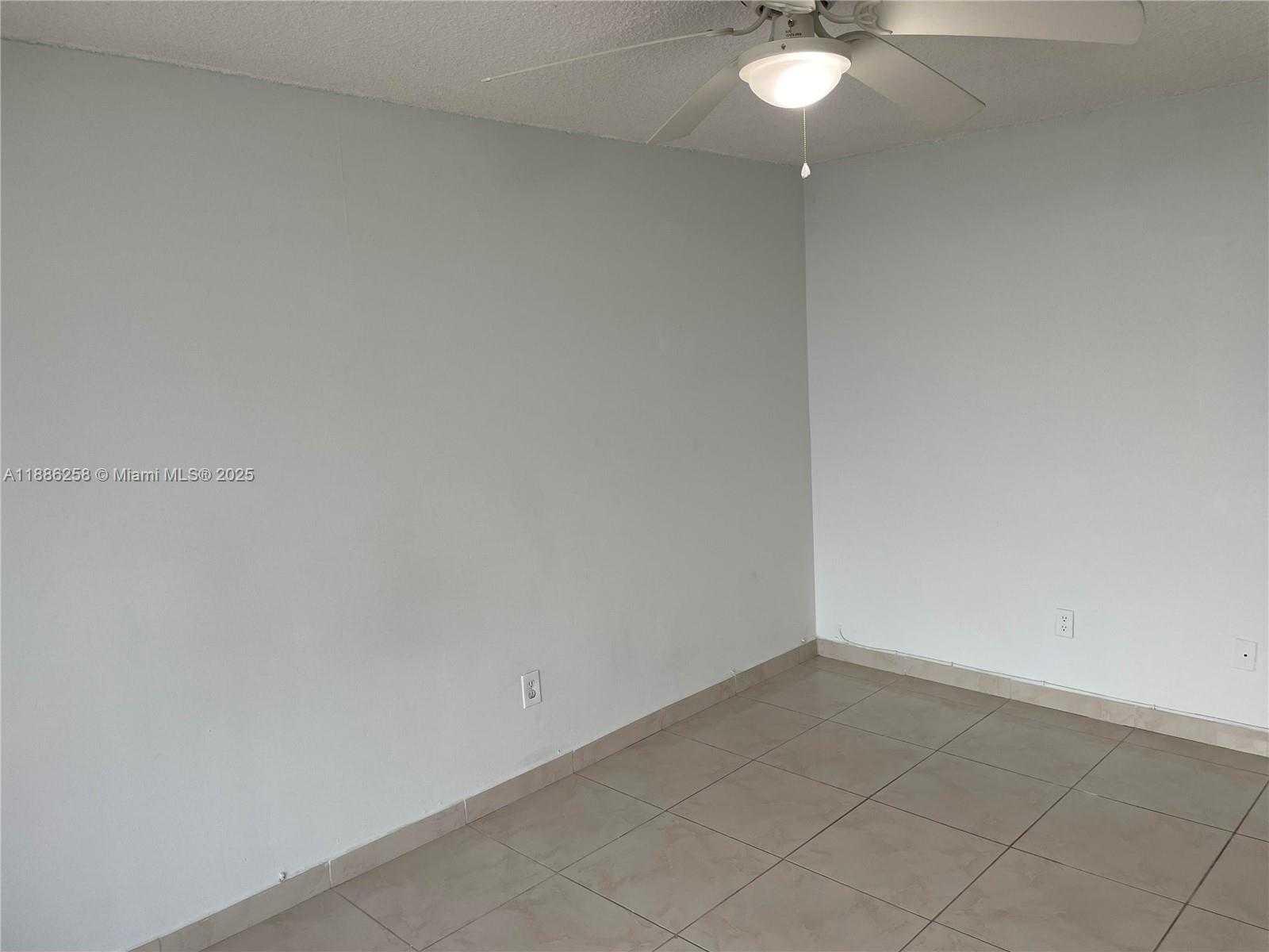 Small Image of 1801 SOUTH TREASURE DR #525, North Bay Village Number 23