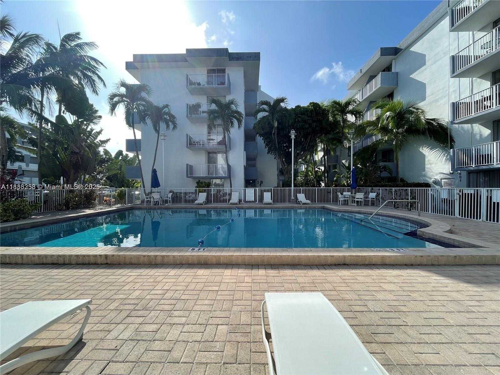 Small Image of 1801 SOUTH TREASURE DR #525, North Bay Village Number 28