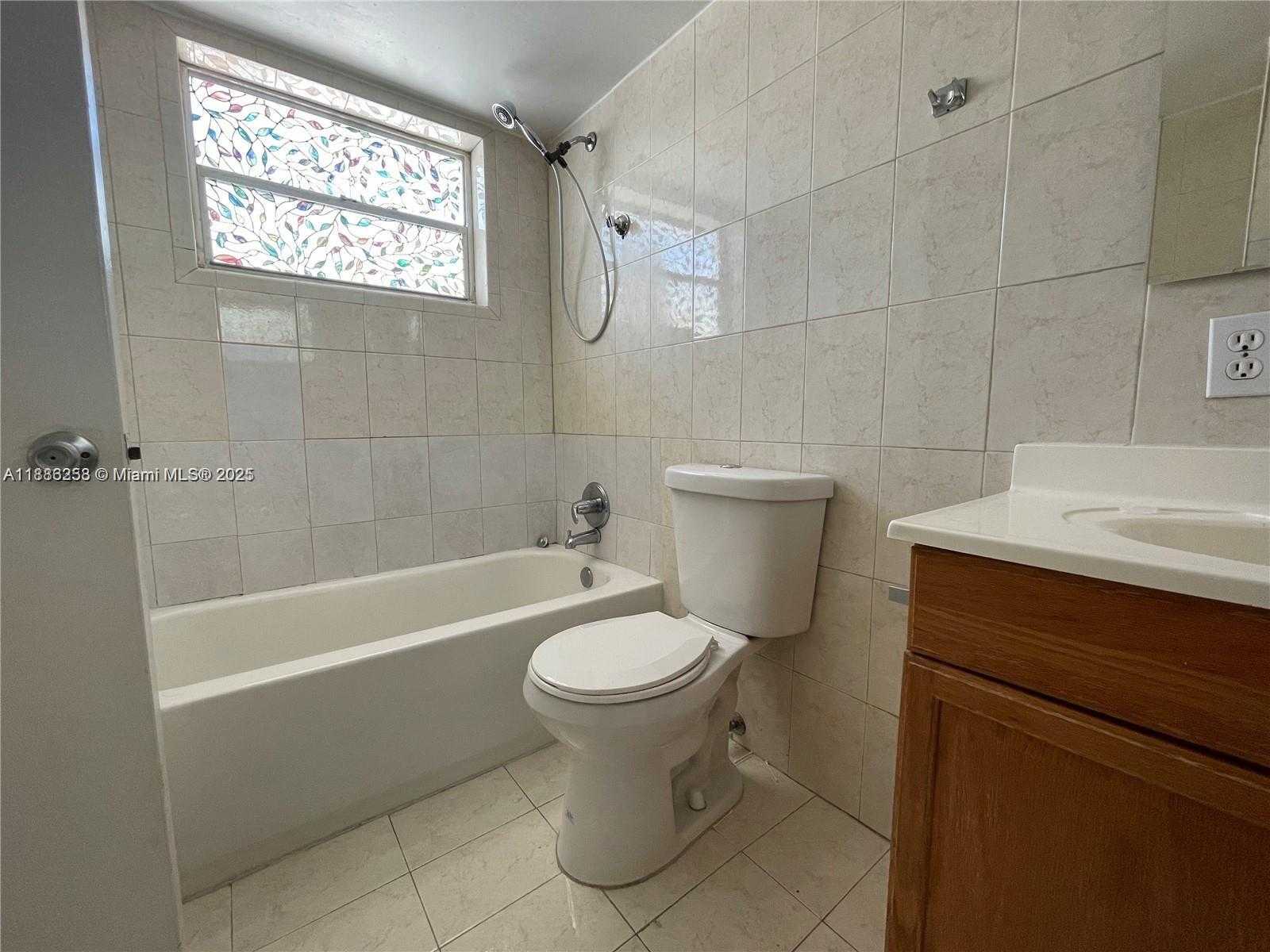 Small Image of 1801 SOUTH TREASURE DR #525, North Bay Village Number 8